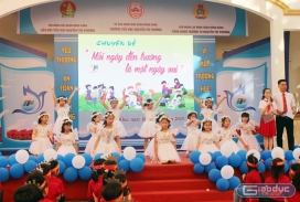 Cô và trò Trường tiểu học Nguyễn Tri Phương xây dựng trường học hạnh phúc