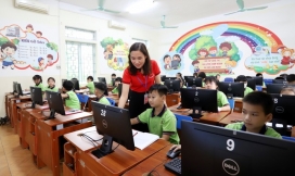 Bộ GD&ĐT sẽ thí điểm dùng học bạ điện tử trên toàn quốc: Giáo viên nói gì?